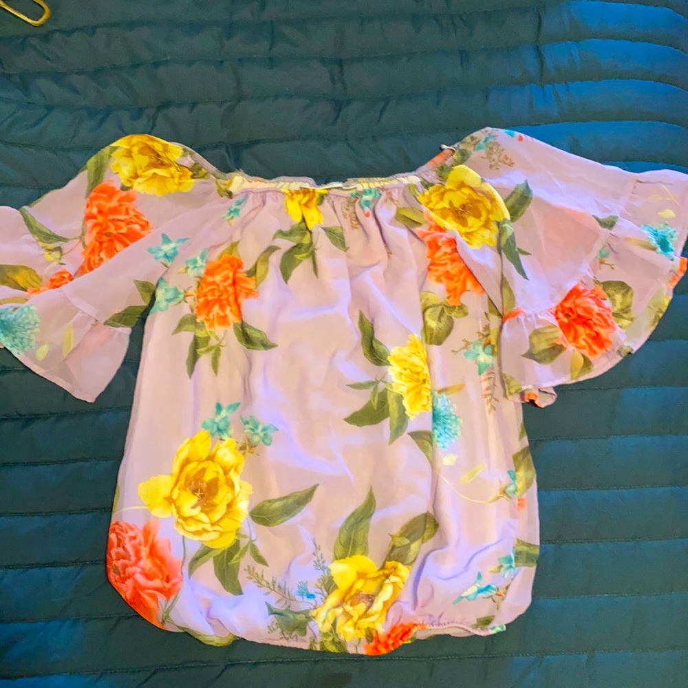 Lavender off the shoulder chiffon top size Xs